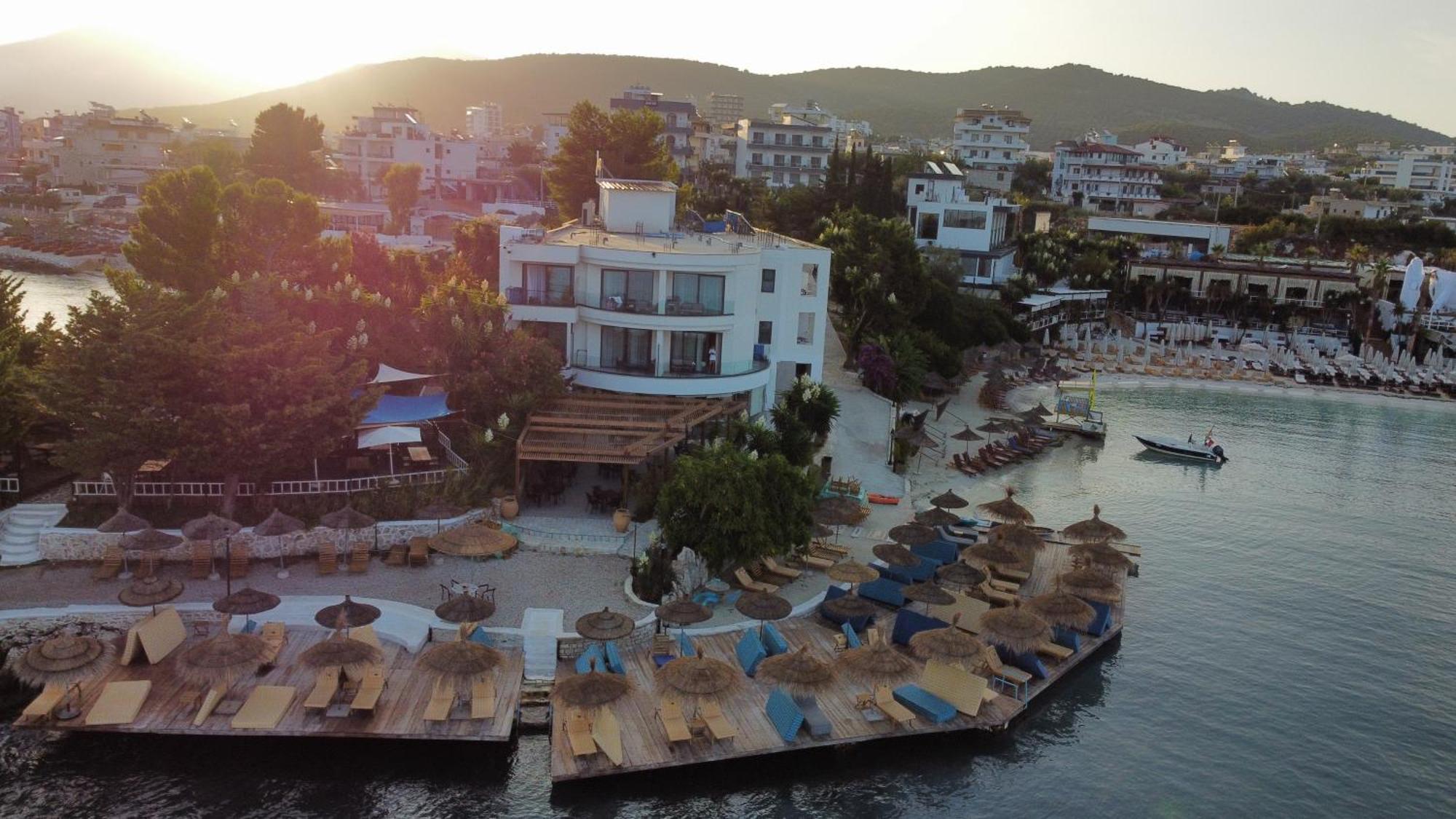 Manta Hotel Ksamil Exterior foto