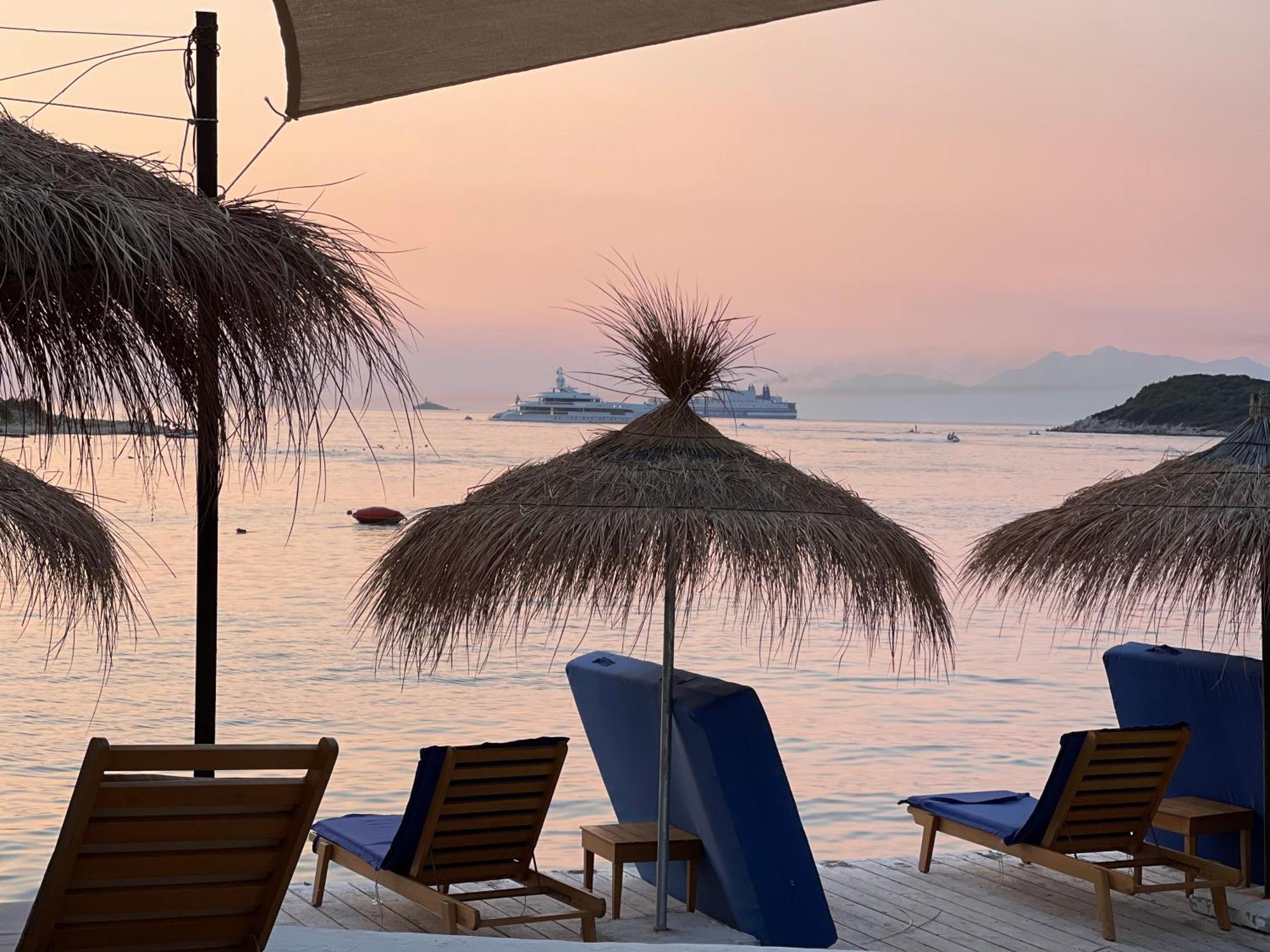 Manta Hotel Ksamil Exterior foto
