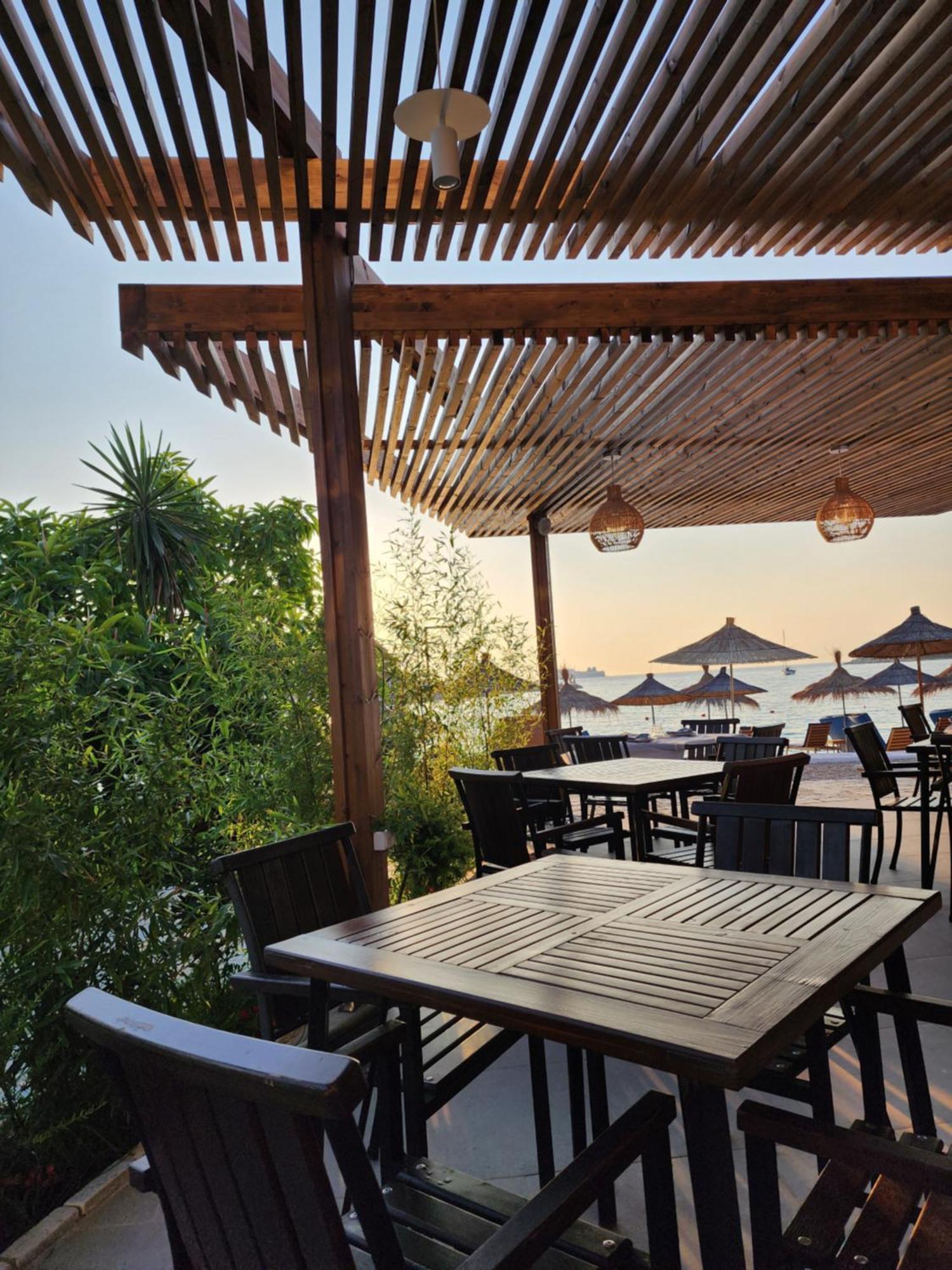 Manta Hotel Ksamil Exterior foto