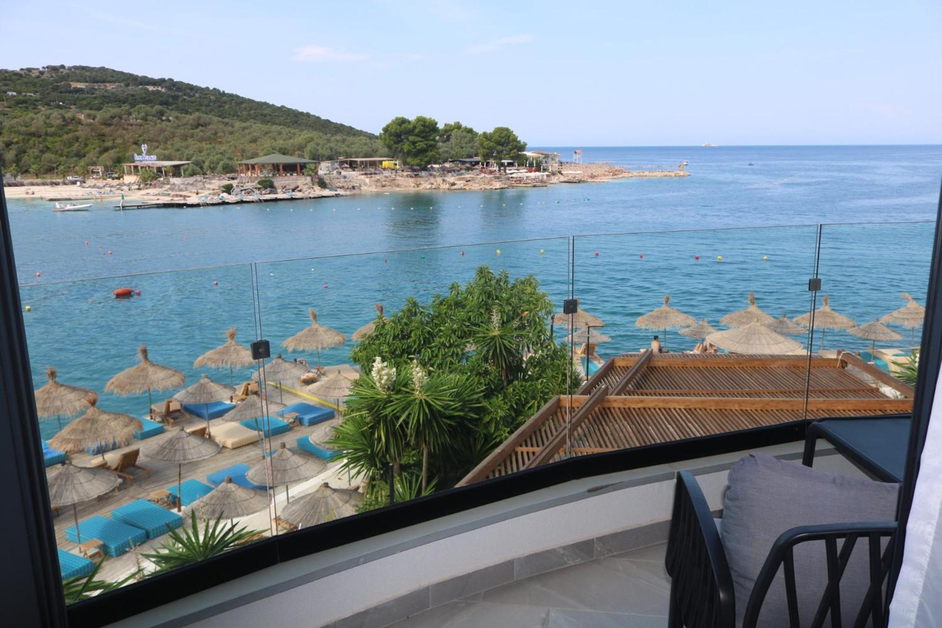 Manta Hotel Ksamil Exterior foto