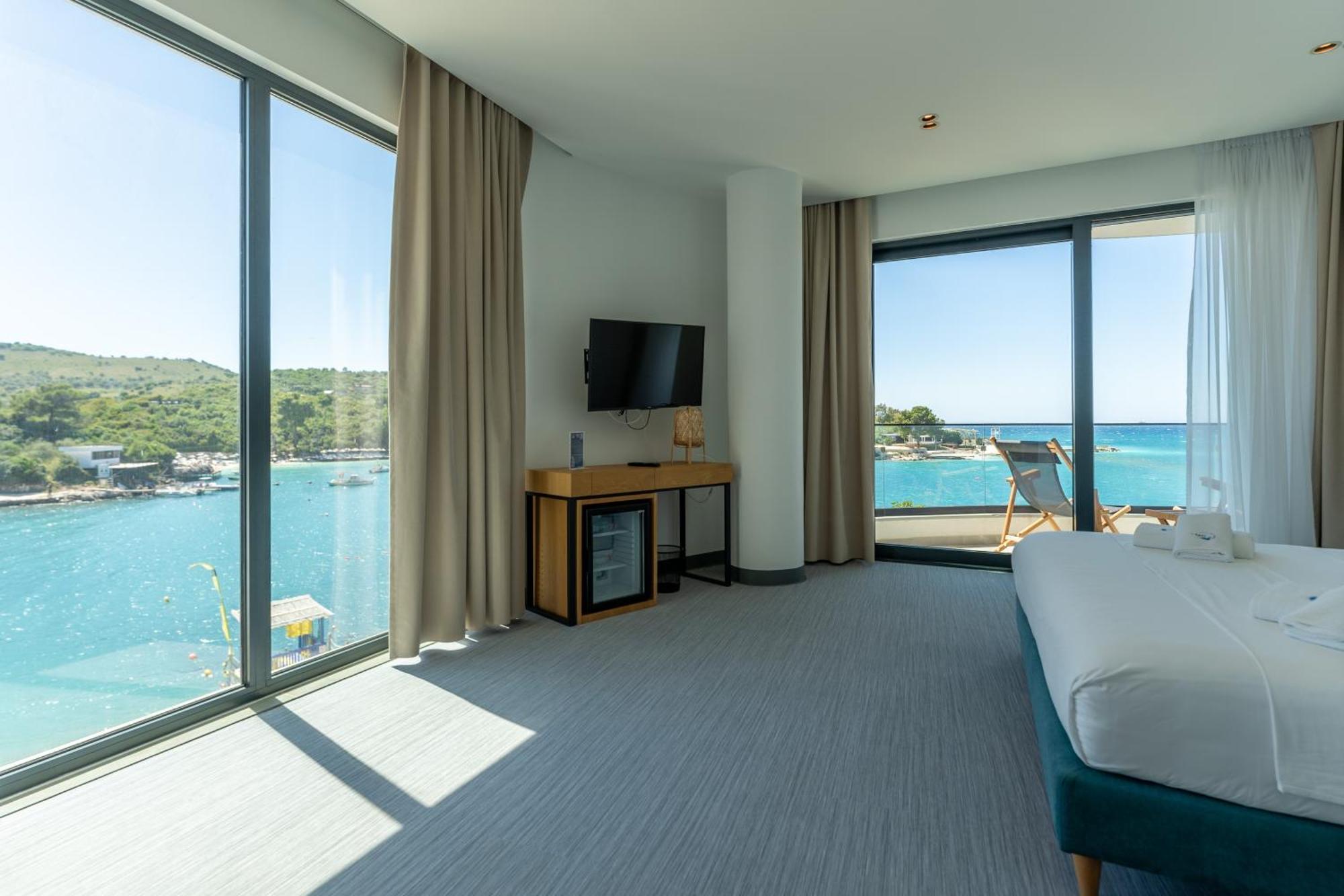 Manta Hotel Ksamil Exterior foto